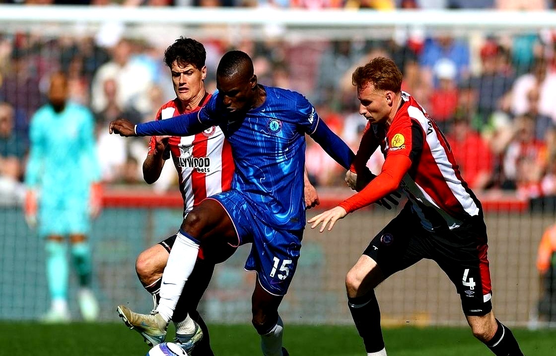  冲刺阶段足总杯焦点战；马德里竞技完成伤情更新；气氛紧张；临场指挥获称赞