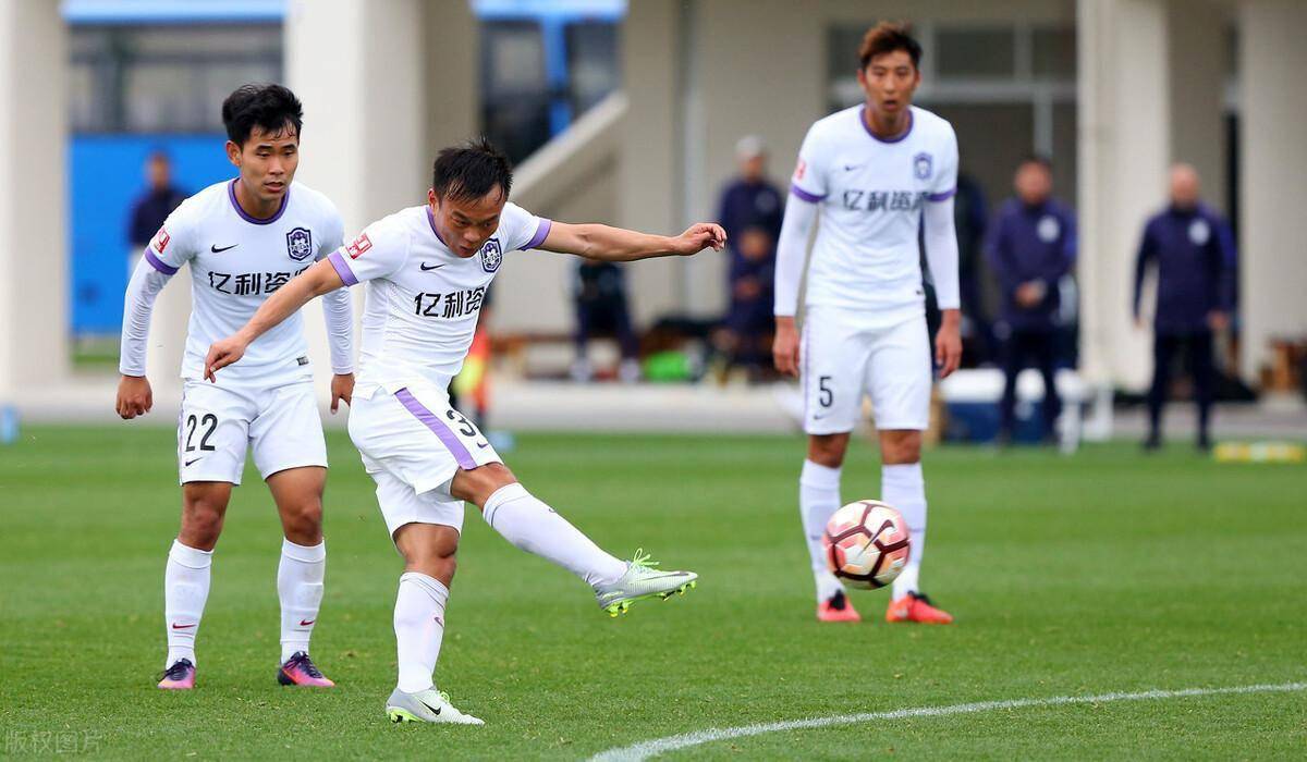 九游会官网 -包含转折点！天津津门虎伤情更新，世俱杯训练课后攻防权衡，媒体盛赞，年轻球员获得机会的词条