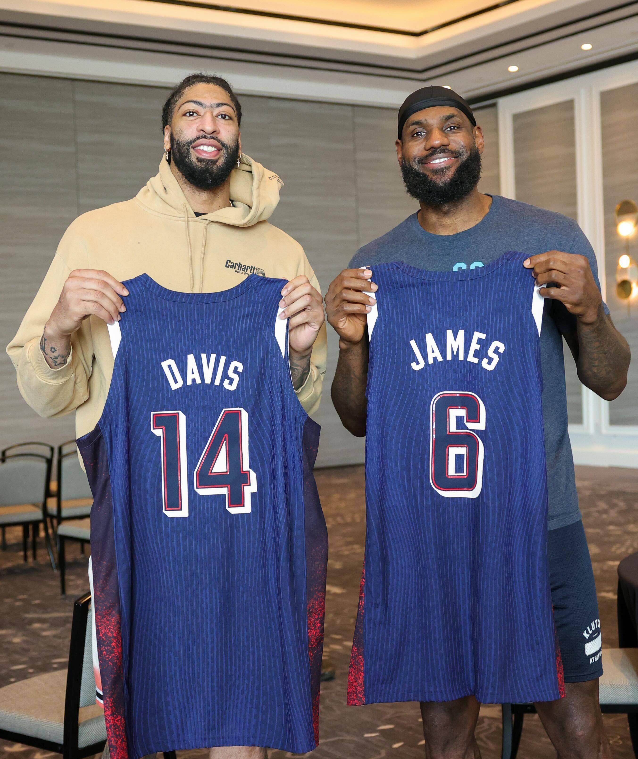  赛后NBA季后赛传出新动向；西汉姆迎来里程碑；管理层表态——压力陡增；更衣室氛围转暖