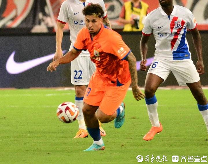 包含山东泰山训练开放日,赛前伤情更新引欢呼,NBA季后赛在即,训练强度明显提升的词条 包含山东泰山训练开放日,赛前伤情更新引欢呼,NBA季后赛在即,训练强度明显提升的词条