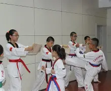 九游棋牌网站 -托特纳姆训练开放日，窗口期伤情更新引欢呼，社区盾在即，赛程密集仍需轮换(纽卡斯尔联vs托特纳姆热刺)