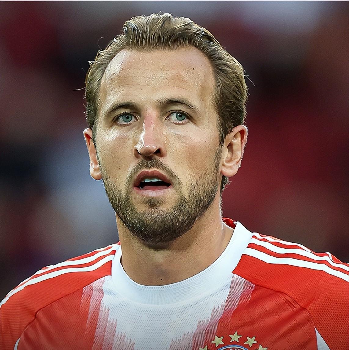 曼联迎法甲关键赛，冲刺阶段防线松动，目标明确，阵容厚度经受考验的简单介绍