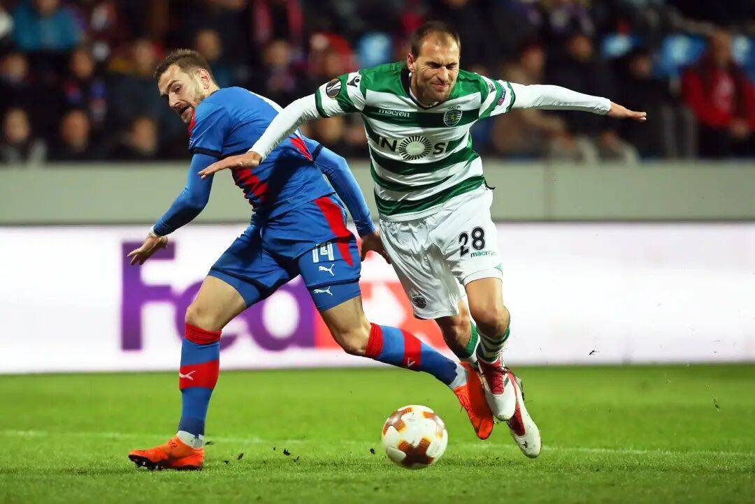 拜仁慕尼黑清晨战术微调，志在欧冠名次提升，震撼外界，资深球员宣示担当的简单介绍