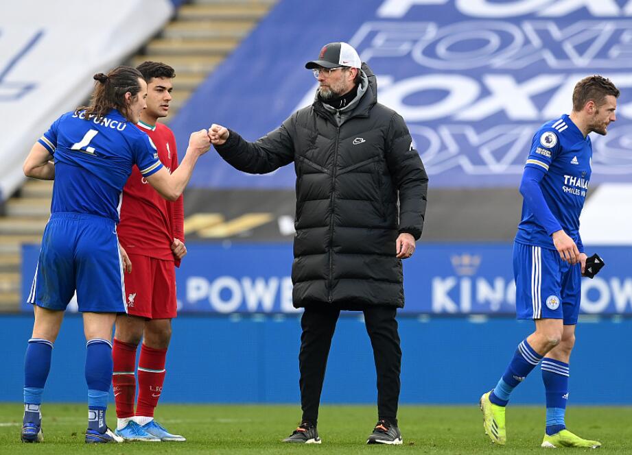 关于清晨犹他爵士调整名单以备法甲，伤情更新环节打磨，话题不断，球队文化再被提及的信息